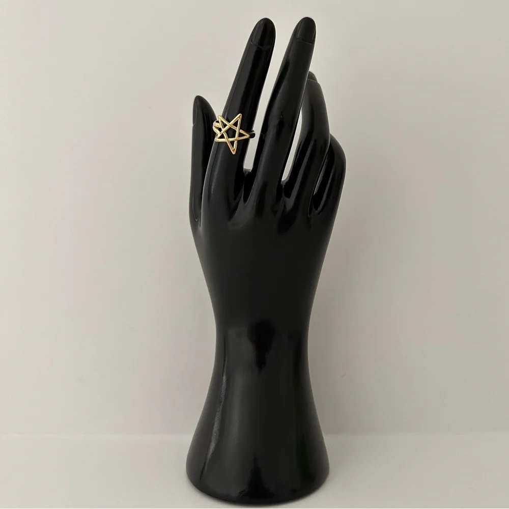 Gold Star‎ Ring